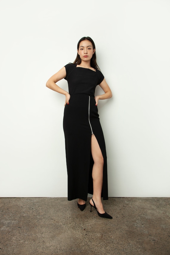 Yves Saint Laurent Pre-Owned front-slit high-waisted miniskirt - Black
