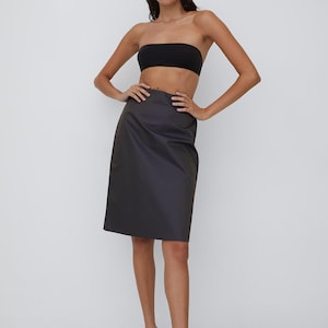 Calvin Klein Collection silk blend blue and black shot high waisted pencil skirt. Made in Italy.