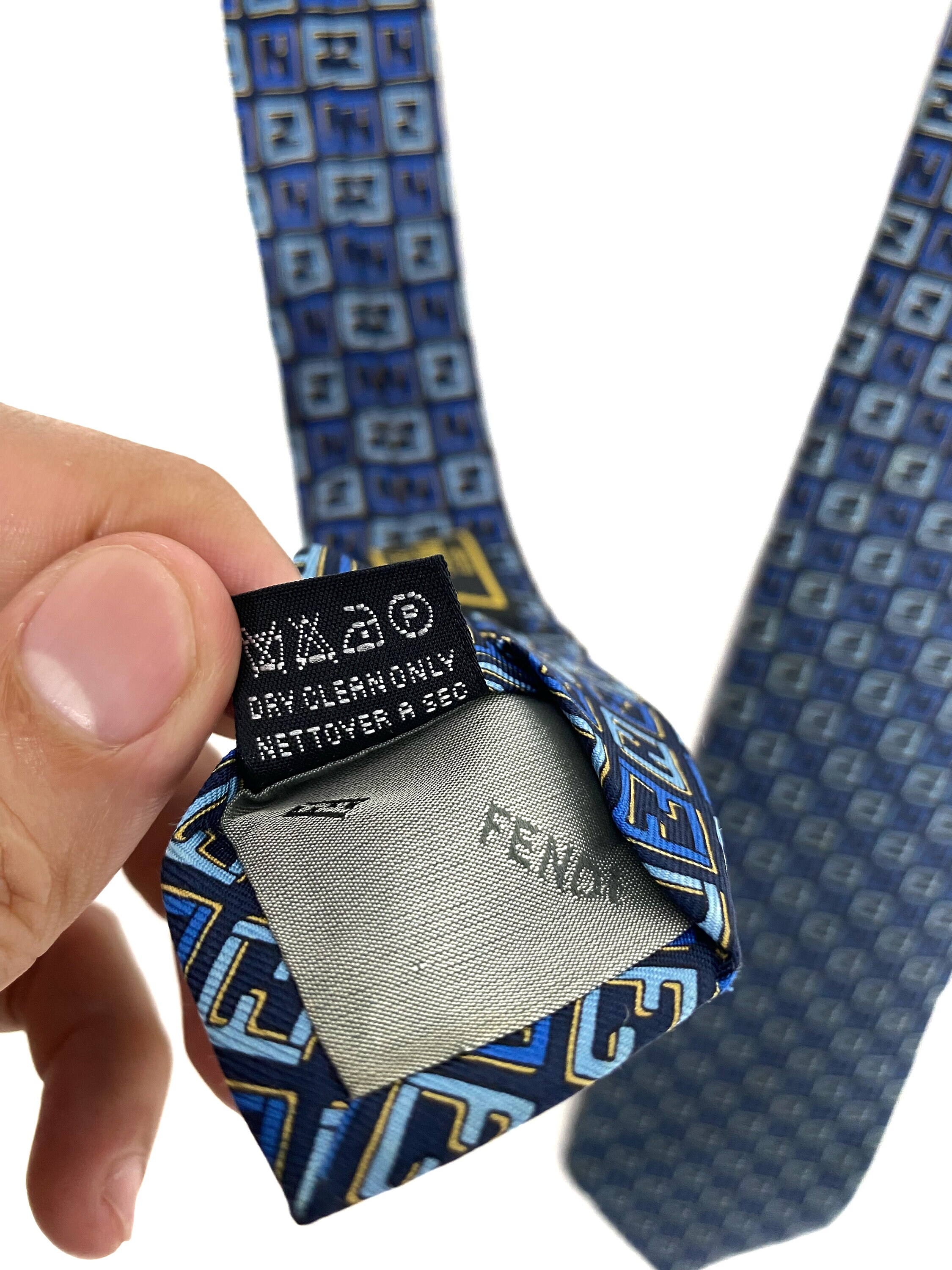 fendi neck tie