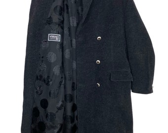 スカイ Italy製 Vintage V2 VERSACE Coat スカイ Italy製 Vintage V2 VERSACE Coat VERSACE Classic V2