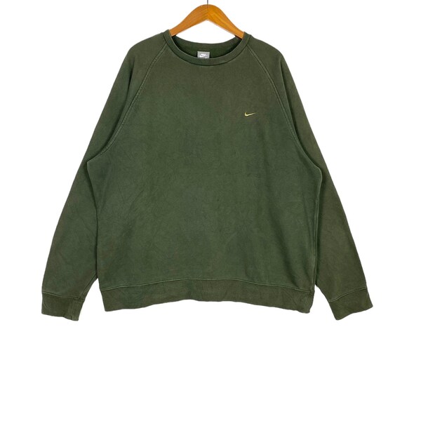 embroidered nike sweatshirt vintage