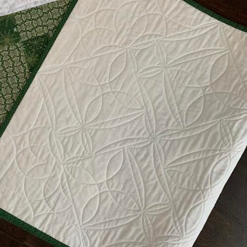 Quilted Table Runner, Holiday Table Runner, Hostess Gift, Housewarming shops Gift, Home Decor, Winter Linens, Green and White, Snowflakes