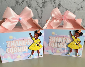 Gracie’s Corner personalise party box, Gracie’s Party box, Gracie’s Corner pink box, Birthday party  box, party lunch box, Pink favour bag