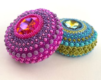 Arabian Treasure Tape Measure Cover Beading Tutorial