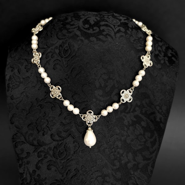 Renaissance italienne, collier de perles, collier de trèfles à quatre feuilles, bijoux historiques, bijoux vintage, collier du XVIe siècle, Costanza II