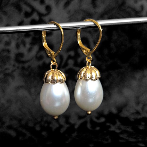 Acorn Pearl Earrings Gold Plated Pearl 