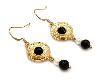 Roman Inspiration Earrings, Gold Plated pendant earrings with onyx and HQ glass pearls, Virgilia