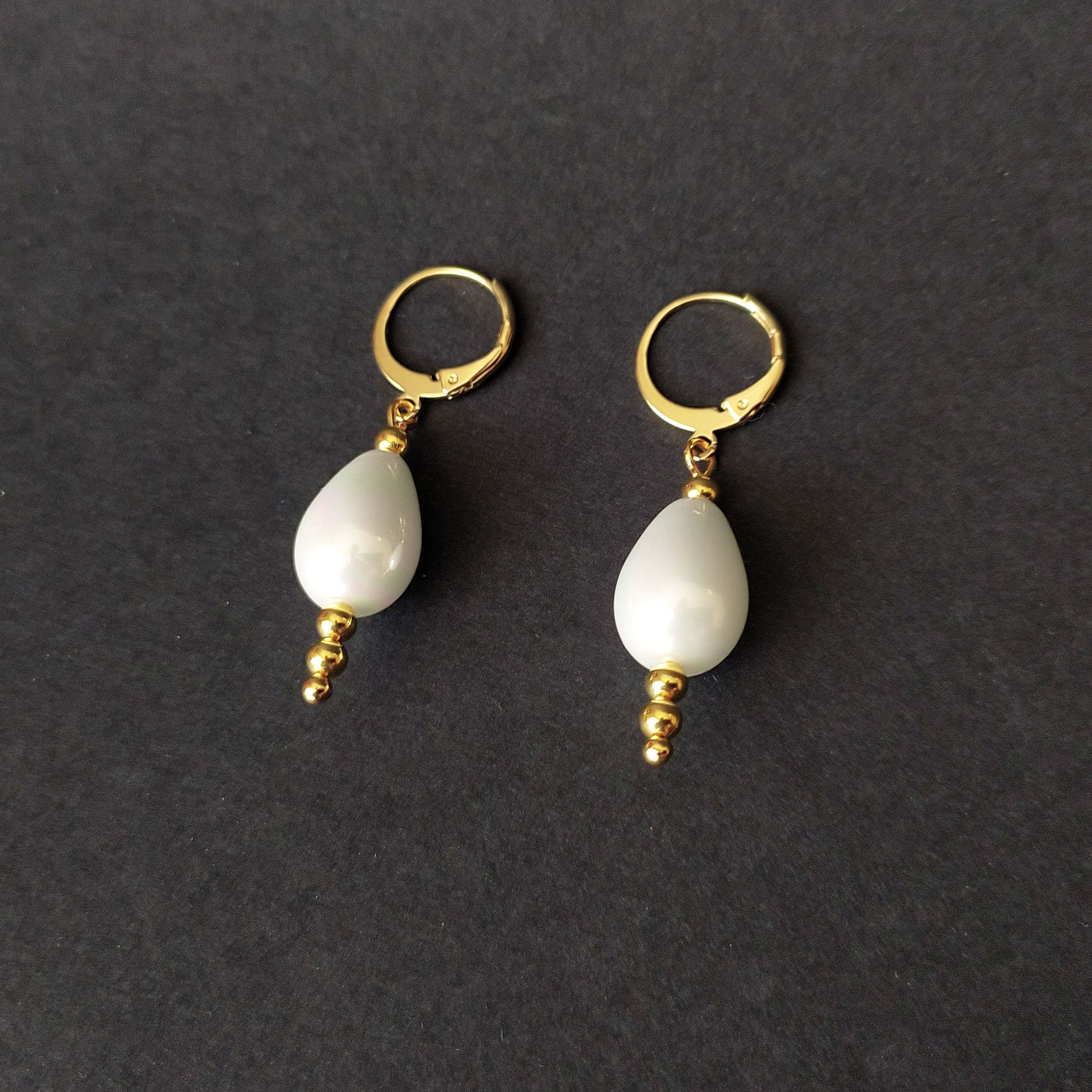 steel charm Pearl dying earrings mother-of-pearl