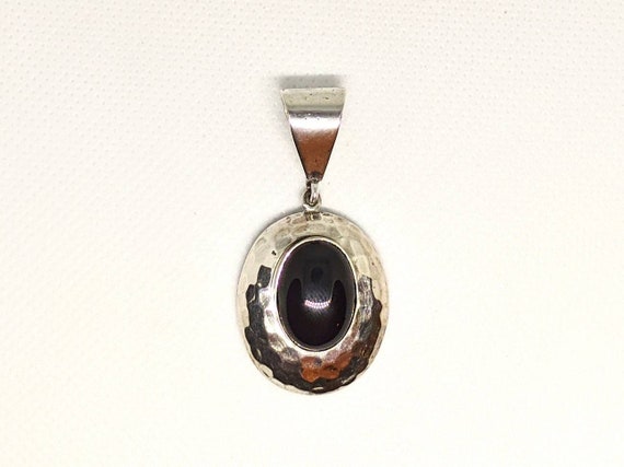 Vintage Sterling Silver Onyx Pendant / 925 - image 1