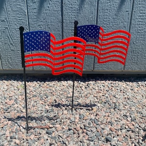 Small American Flag Set of 2 Yard Stakes, 4th of July Flag, 4th of July Decoration, Outdoor Flag Decoration
