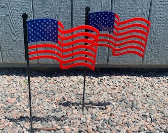 Small American Flag Set of 2 Yard Stakes, 4th of July Flag, 4th of July Decoration, Outdoor Flag Decoration, Metal Yard Art