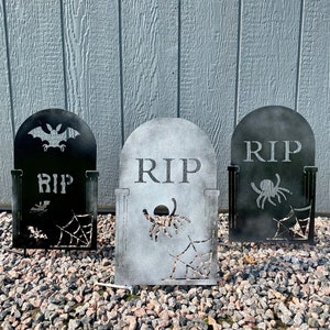 Small Metal Halloween Tombstone, Outdoor Halloween Decoration, Spooky Halloween Decoration