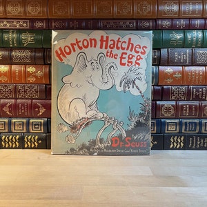 Horton schlüpft im Ei von Dr. Seuss, illustriert vom Autor, Erstausgabe mit seltenem Schutzumschlag