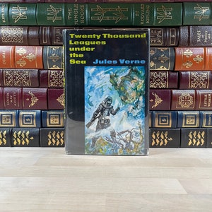 Vintage 1956 Twenty Thousand Leagues Under the Sea - Jules Verne, Original Dust Jacket