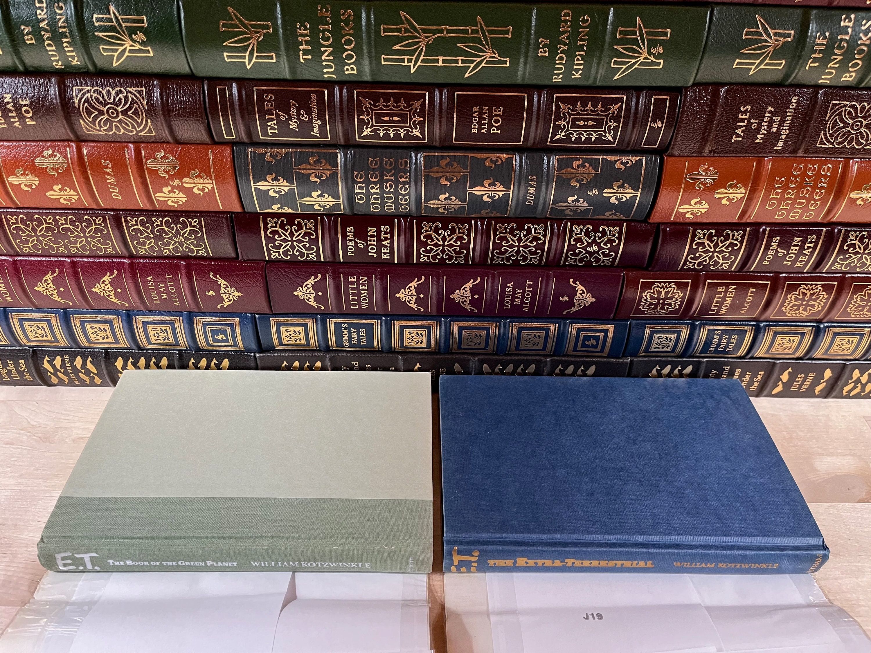 洋書 E.T. il_fullxfull.6872799214_3o7l.jpg