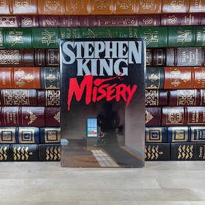 Misery by Stephen King, Book Club Edition, Viking, 1987