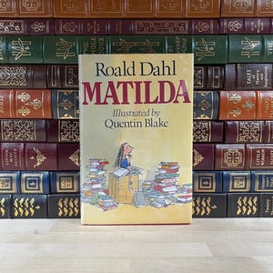 Collectible Matilda by Roald Dahl, 1st UK Edition, Quentin Blake Illustration