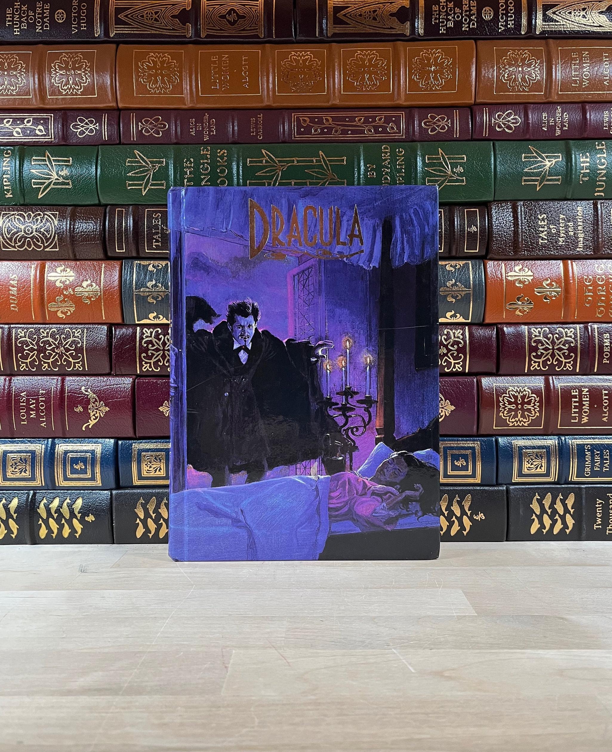 Dracula by Bram Stoker: Illustrated Junior Library Edition - Etsy