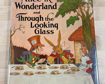 Alice in Wonderland＆ Through the Looking il_340x270.4921889518_68sx.jpg