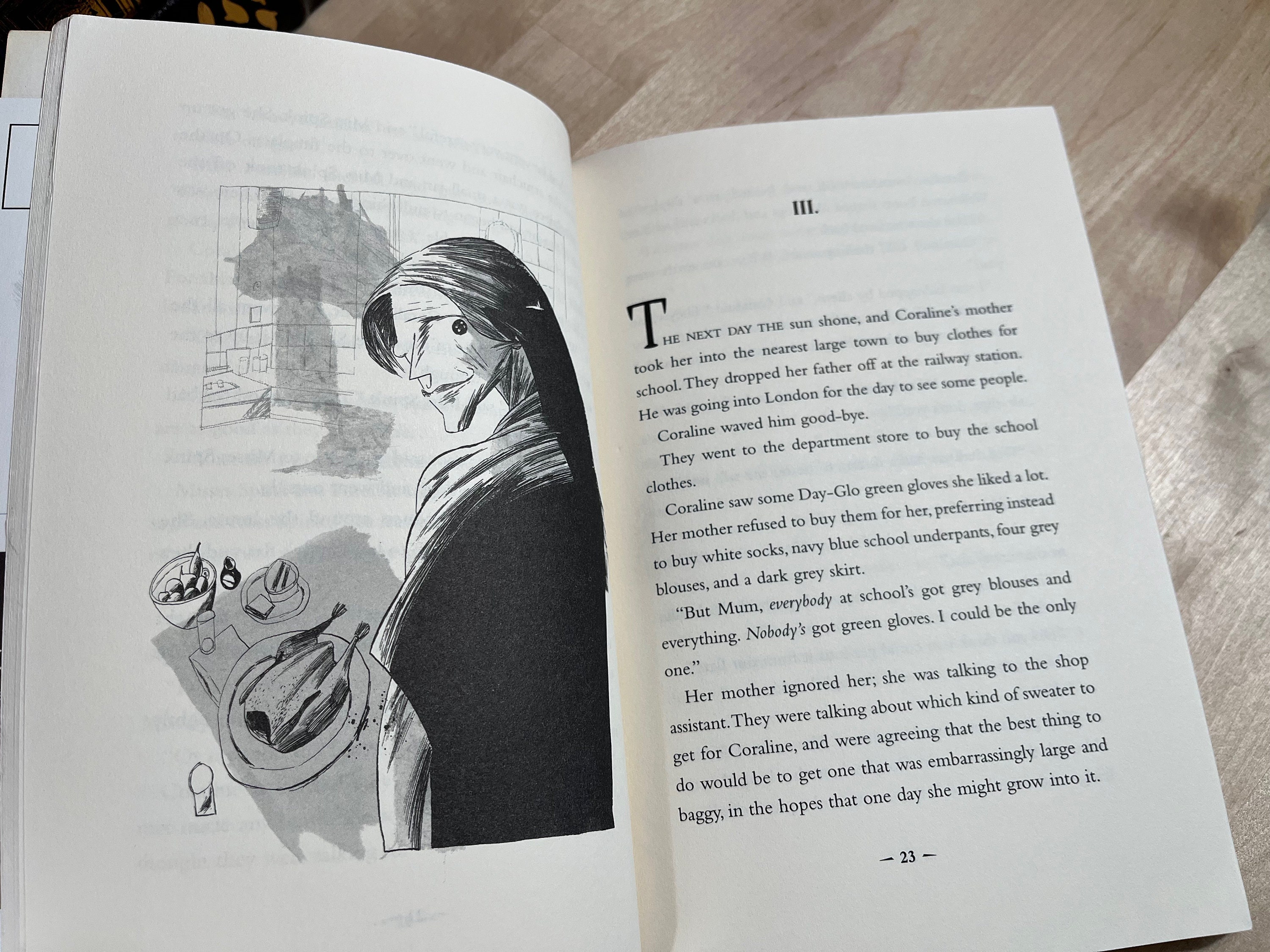 Coraline: recensione del romanzo dell'autore Neil Gaiman