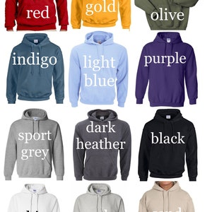 Puede incluir: Doce sudaderas con capucha de diferentes colores. Los colores son rojo, dorado, oliva, &iacute;ndigo, azul claro, morado, gris deportivo, gris oscuro, negro, blanco, ceniza y arena.