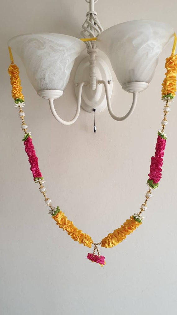 Set di 4 fiori artificiali colorati, ghirlanda Haar Mala per idol-Mala per Dio, decorazione tradizionale indiana Pooja Sringar articoli (dimensioni: - 12,7 cm