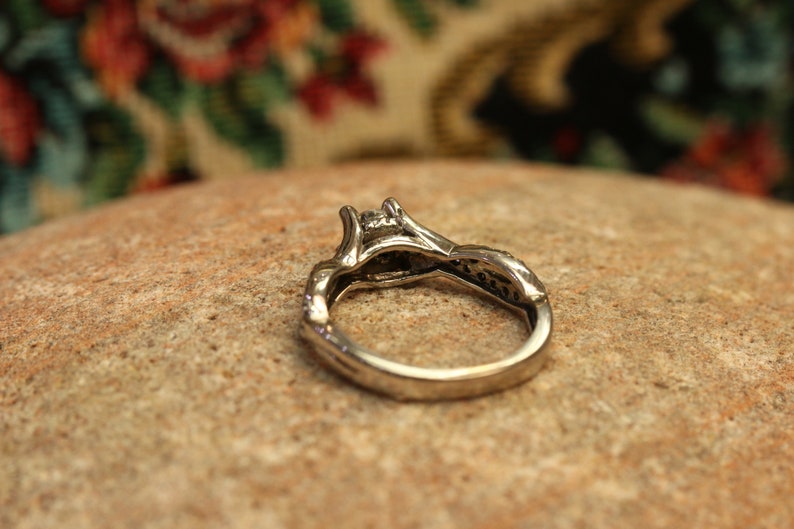 14K White Gold Art Deco Style Ring Round Cut Engagement Ring White Gold Ring Solitaire Ring Vintage Ring