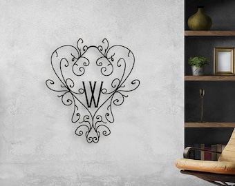 Ornate Scroll Heart Metal Wall Art with Custom Initial – Elegant Black Monogram Wall Decor – Personalized Gift for Entryway or Bedroom