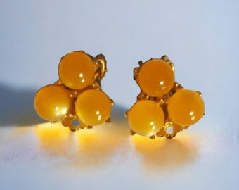 Earrings, Vintage Lucite Moonglow Gold Tone Clip On Earrings, Prong Set, Vintage Earrings (B103)