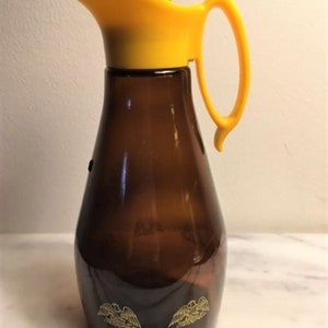 Log Cabin Syrup Dispenser Yellow Eagles Yellow Lid Amber Glass Vintage Syrup Dispenser Rustic Kitchen, Grannycore, Countrycore