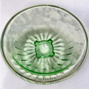 Vintage Green Uranium Glass Bowl Radiates Under UV Light 8 Inches Diameter Fluted Design, Dinnerware Serveware (OP2)
