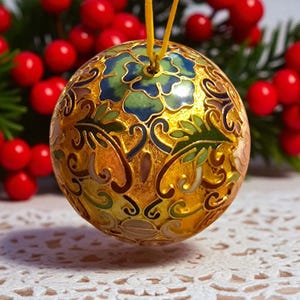 Cloisonné Christmas Round Ornament Gold Tone Multi Color Vintage Holiday Decor