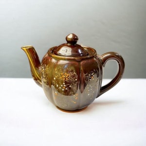 Japanese Moriage Redware Pumpkin Shaped Four Cup Teapot, Hand Painted Vintage Teapot, Grannycore