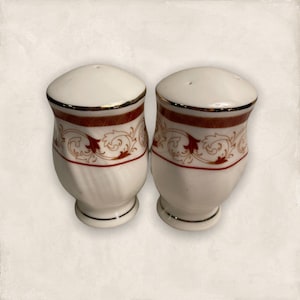 Salt and Pepper Shakers Vintage Gold Coast Salt and Pepper Shakers 24 kt Gold Accents