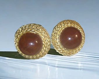 Earrings, Clip On Cabachon Round Classy Dome Shaped Brown, Gold Tone, Vintage Earrings (D123)