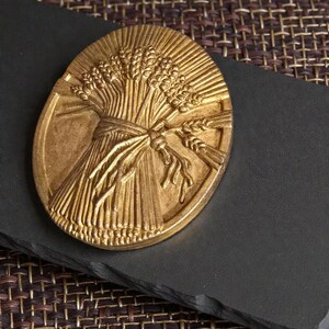 Bronze or Gilt based Medallion Sheaf of Wheat French Style (JB5)