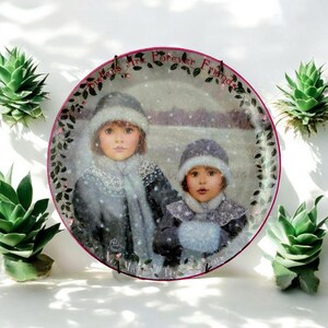 Bradford Exchange &quot;Forever Friends&quot; Collector Plate By Chantal Poulin 1995 Limited Edition Collector Plate (D1)