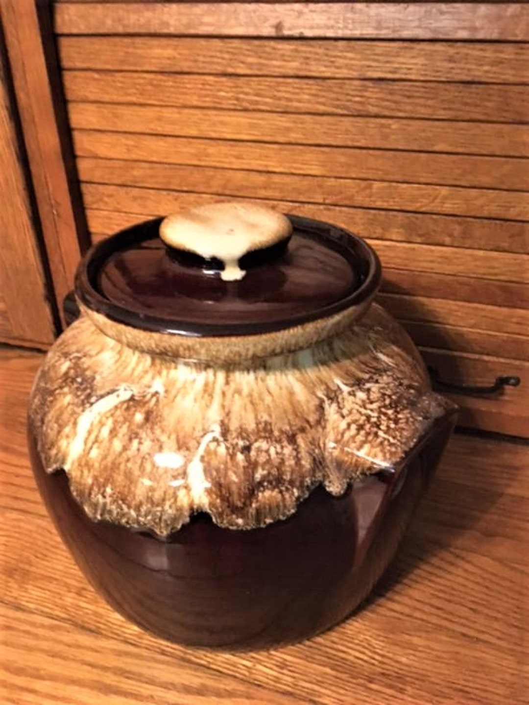 Roseville Pottery Brown Drip Glaze Bean Pot With Lid Cookie Jar Vintage