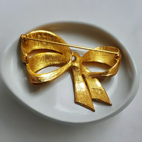 Brooch Avon Vintage Rhinestone Bow Ribbon Gold To… - image 3