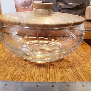 Vintage lead crystal lidded vase