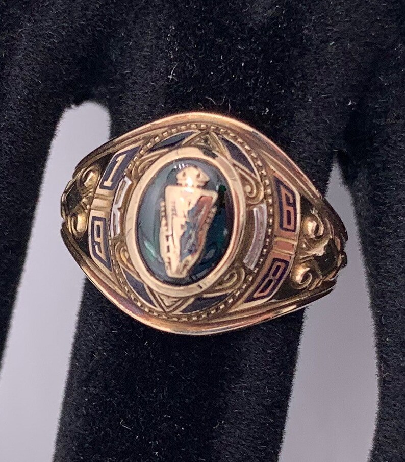 Vintage Josten 1968 10k Yellow Gold 3D Green \u201cNP\u201d Shield Class Ring Size 6 12