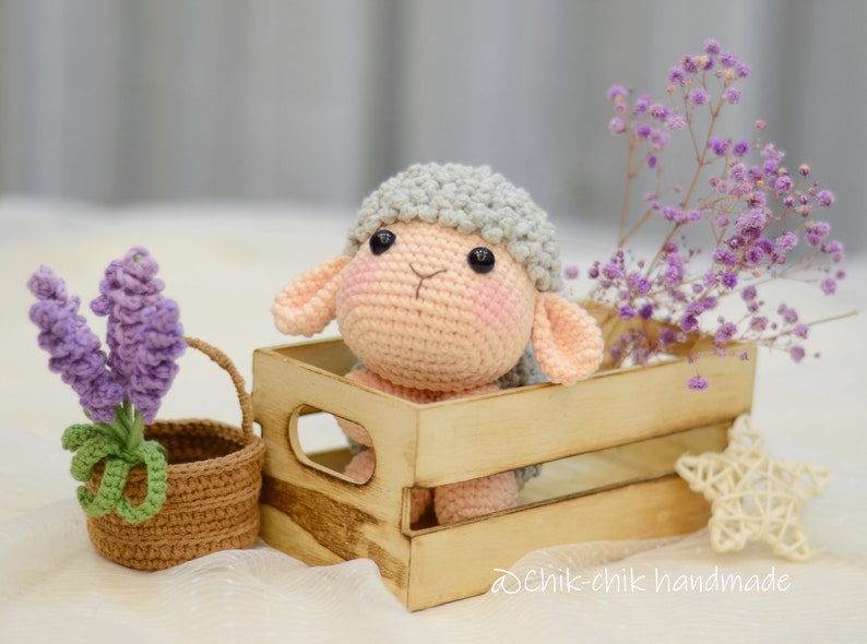 MARY e l'agnellino Schema per bambola all'uncinetto Bambola Amigurumi PDF English, Français immagine 9