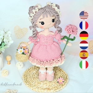 Häkelanleitung, Amigurumi-Puppe, CLARA das Nelkenmädchen, PDF-Anleitung (En, Fr, De, Esp, Nl, It)