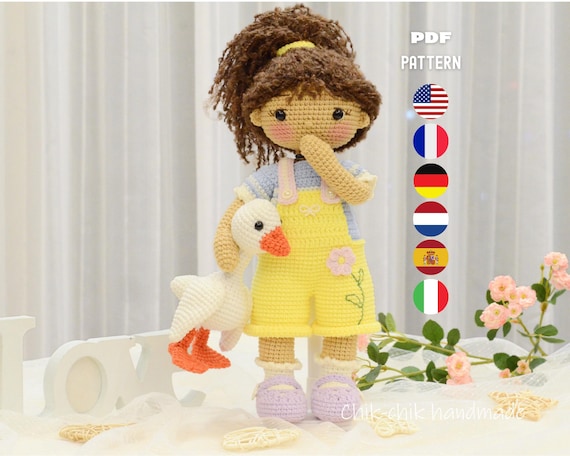 Crochet Doll Pattern, Amigurumi Doll Pattern Nancy, Girl Doll with Little Goose Toy, PDF Tutorial (En/Fr/De/Es/It/Nl)