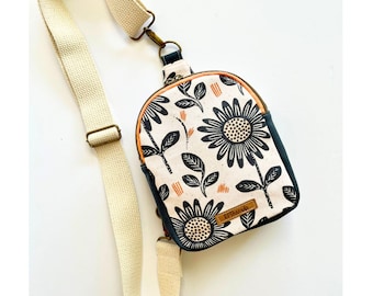 Daisy Print Sling Bag Summer Denim Look Block Print Daisy Mini Crossbody Perfect Size for Essentials
