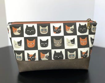 Cat Lover Gift Cute Zipper Pouch Makeup Bag Pencil Pouch Small Items Coin Purse Carry Essentials Checkered Pattern Cat Print Bag