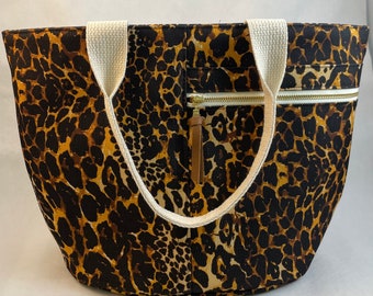 Leopard canvas tote, Everyday, Stylish, Zippered Pockets