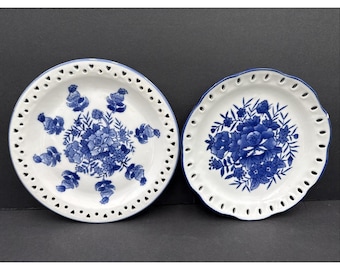 Vtg Blue & White Round Dish Ceramic Decor Vanity Plate Wall Hanger Lot Of 2
