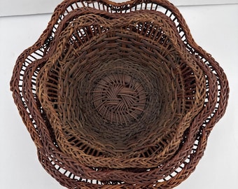 Set vintage di 3 cestini impilabili in vimini, intrecciati a mano, stile boho/farmhouse.