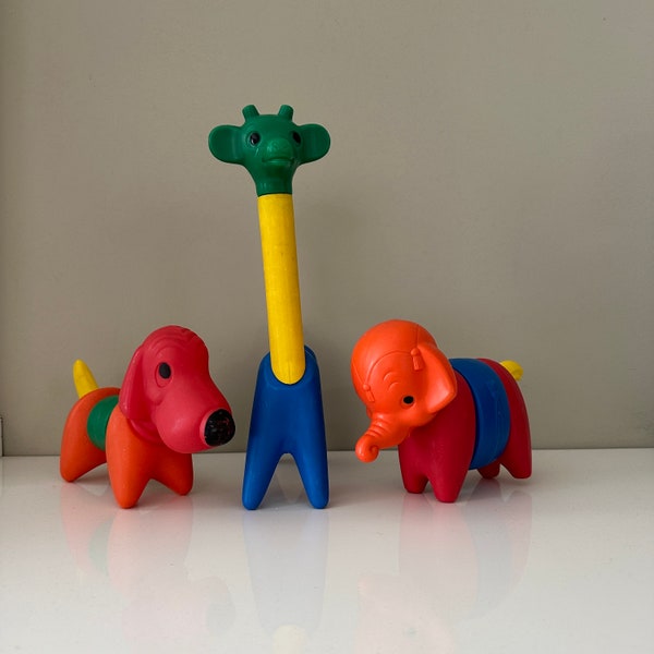 Kunststof olifant, giraf en hond. Break Mix-and-Match Toys van Tupperwear Zoo It Yourself. Dieren - Beeldje - collectie - Plastic Speelgoed